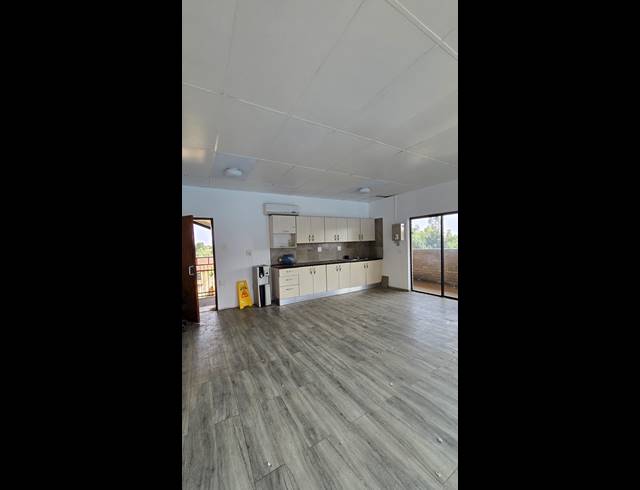 6,241M² BUSINESS CENTRE FOR SALE IN HELDERKRUIN